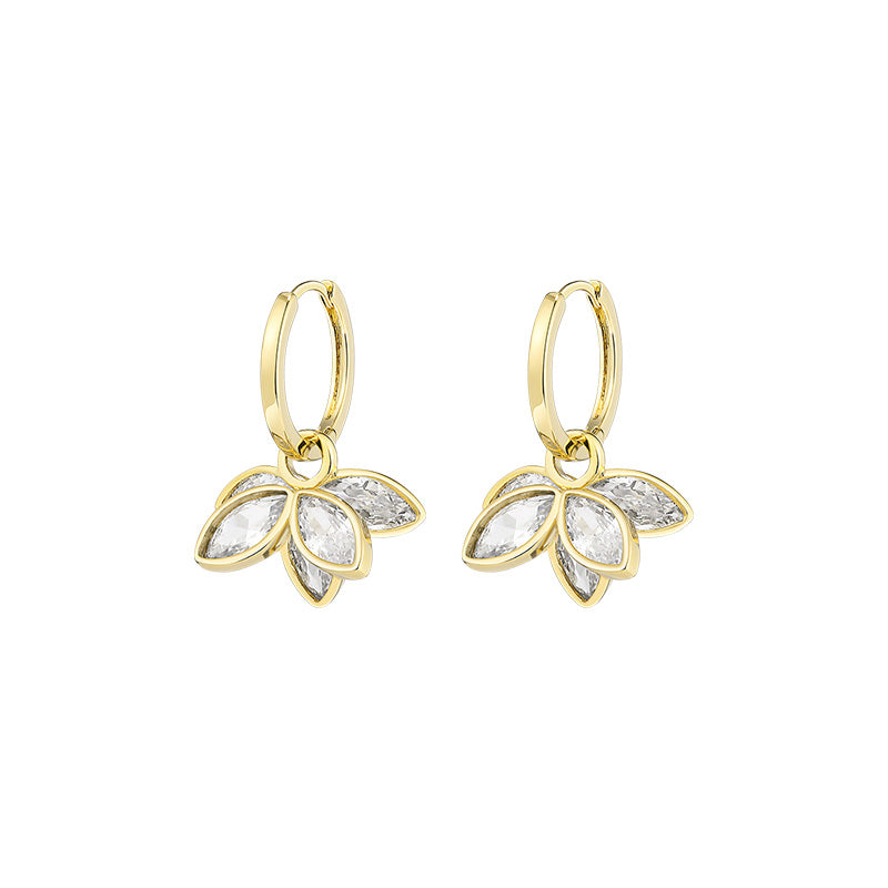 Crystal Leaf Earrings - Luxe & Vintage