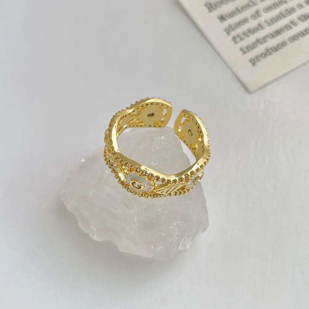 Vintage Floral Filigree Openwork Ring