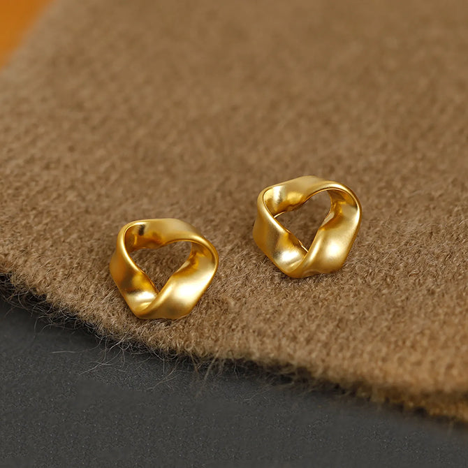 Retro Triangle Mobius Earrings