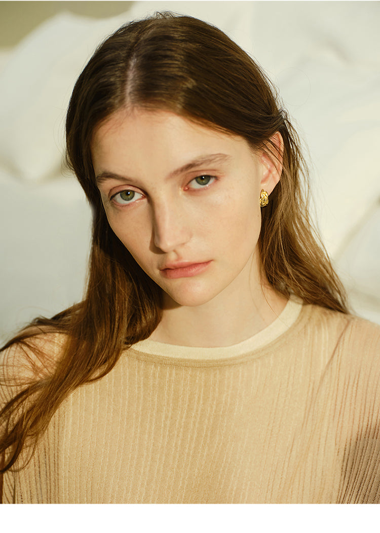 Minimalist Gold Hoop Earrings