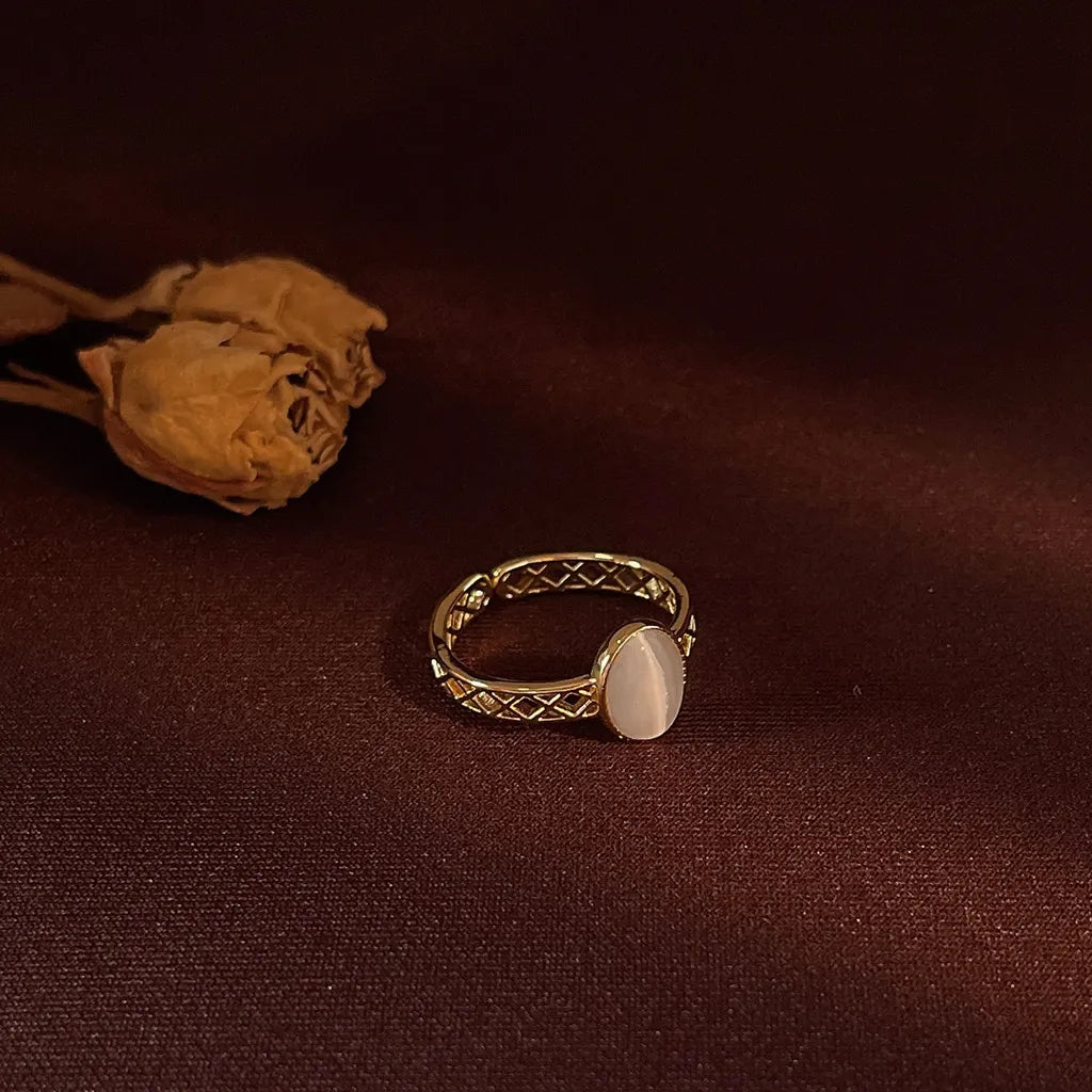 White Moonstone Cat's Eye Ring