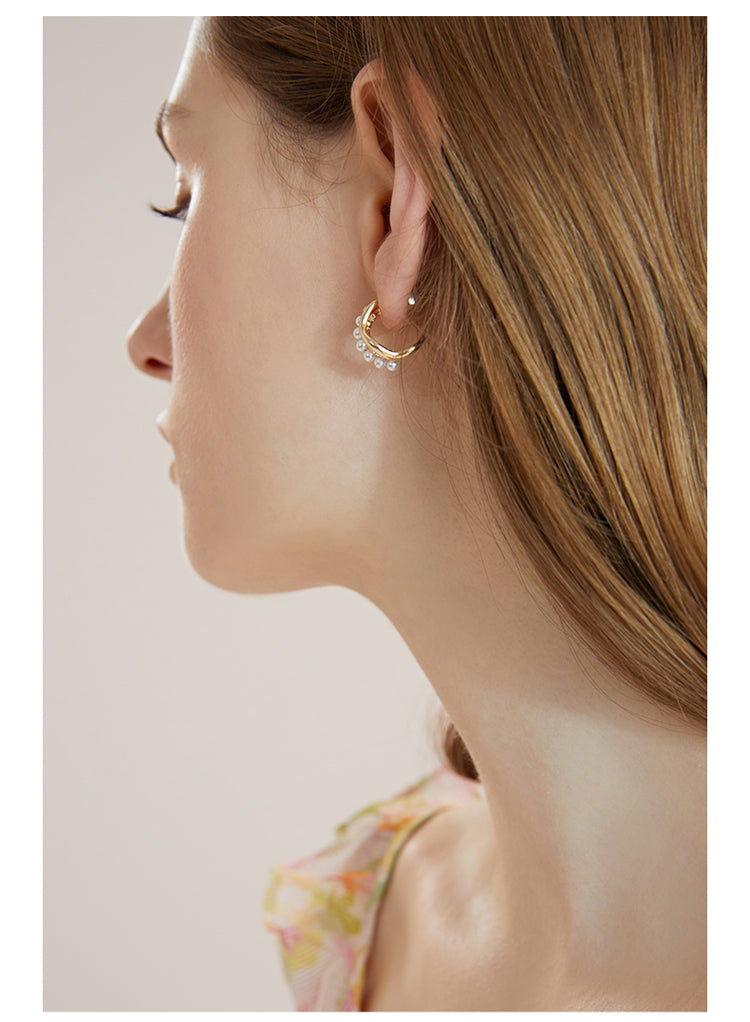 Elegant Geometric Pearl Earrings