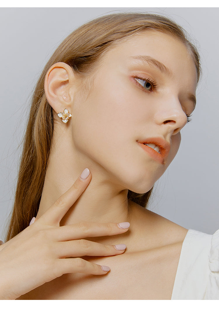 Elegant Floral Stud Earrings