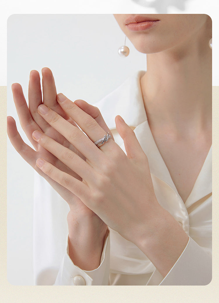 Entwine Ring - Exquisitely Crafted Jewelry