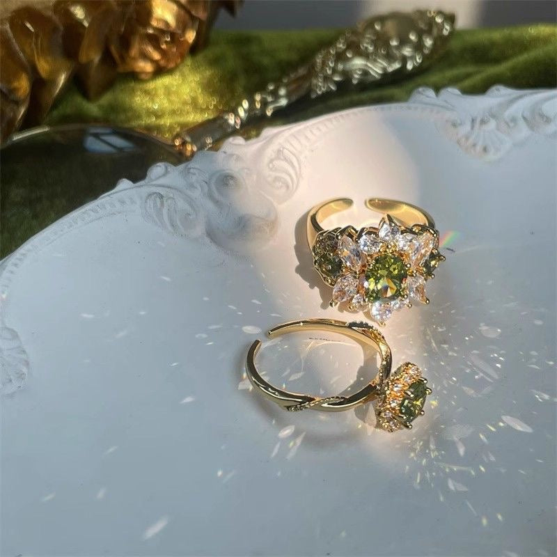 Vintage Olive Green Zircon Ring