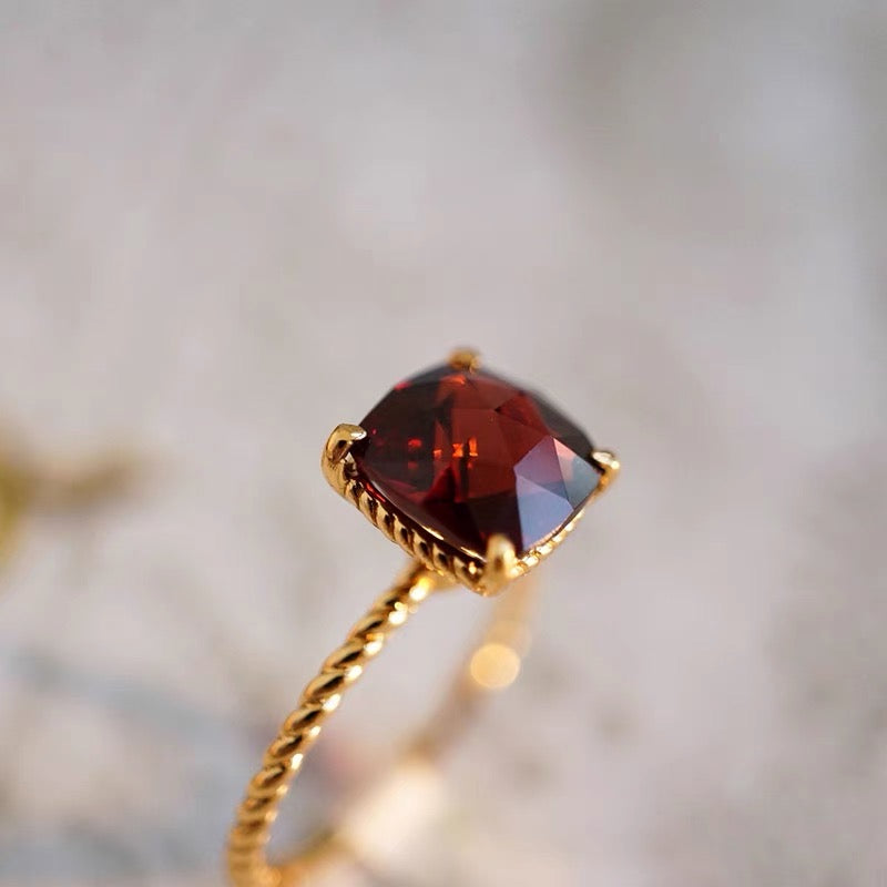 Red Garnet S925 Gold-Plated Twist Adjustable Ring