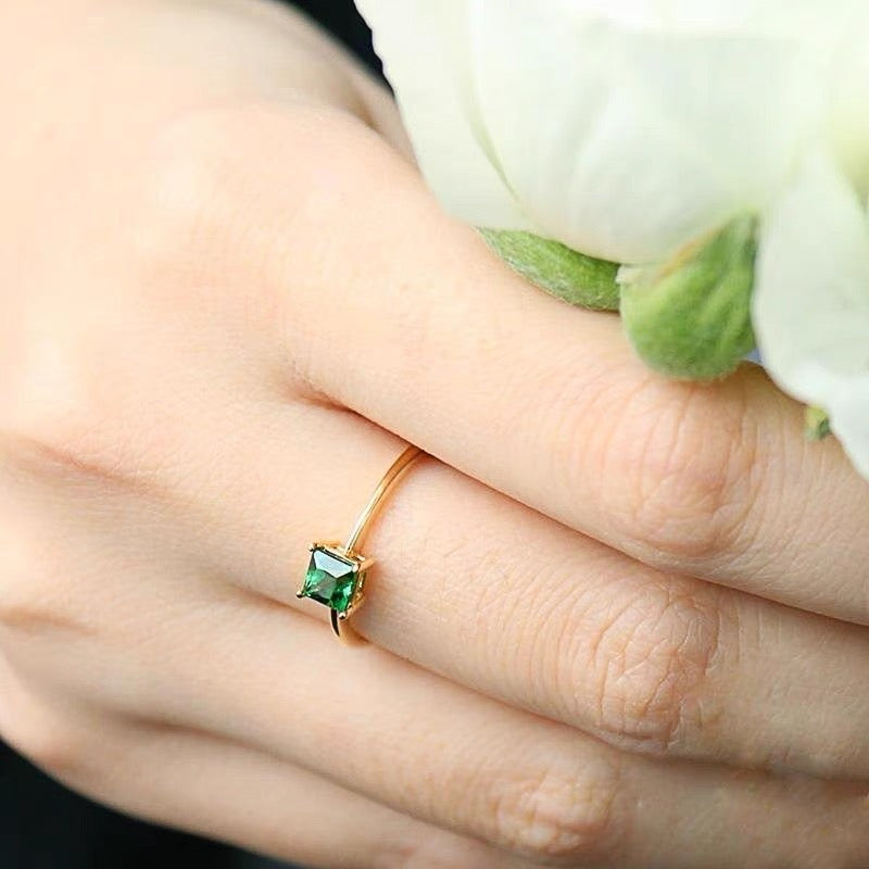 S925 Sterling Silver Green Garnet Colored Gemstone Ring