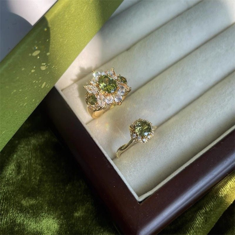 Vintage Olive Green Zircon Ring