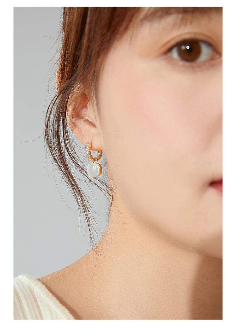 Cat's Eye Earrings - Retro Chic