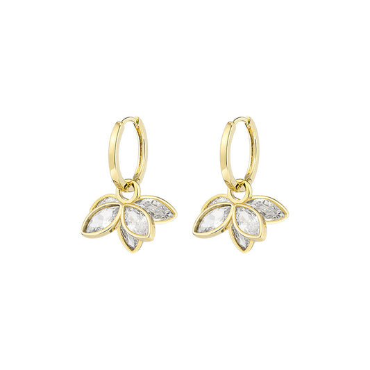 Crystal Leaf Earrings - Luxe & Vintage