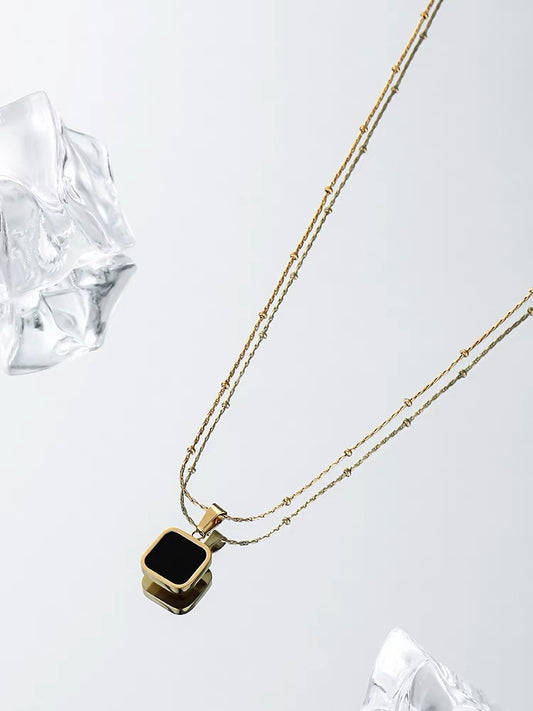 Gold Geometric Pendant Necklace